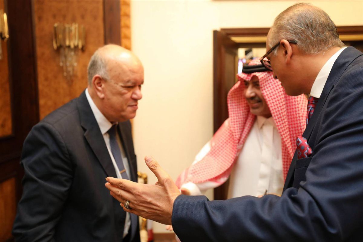 68fdd7d300.jpg