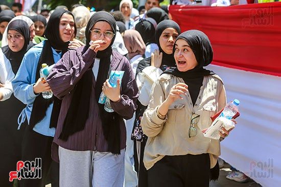 طالبات الثانوية العامة أمام لجان الجيزة