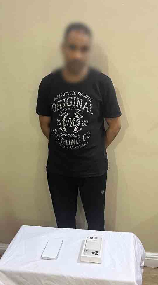 10b81e1030.jpg