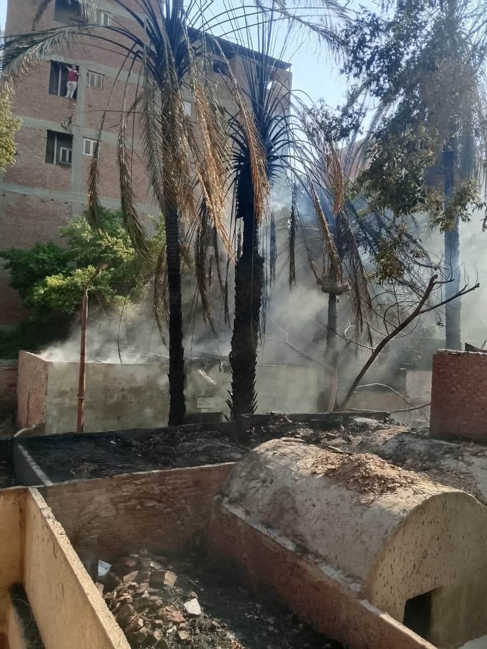 حريق  بمقابر بهتيم شبرا الخيمة، فيتو 