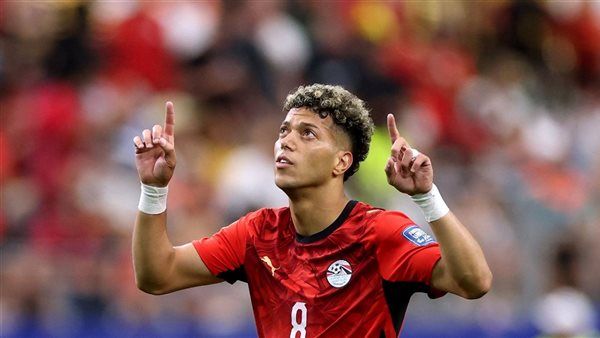 إمام عاشور يكتب التاريخ بعد هدفه في شباك أستراليا بكأس العالم