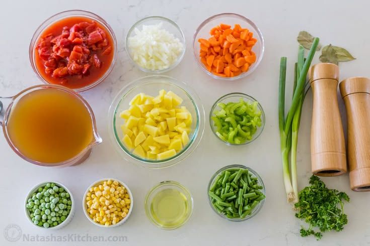 مكونات شوربة الخضار