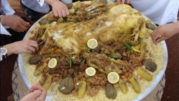 هل العقيقة واجبة، وما كيفية توزيعها وشروطها؟