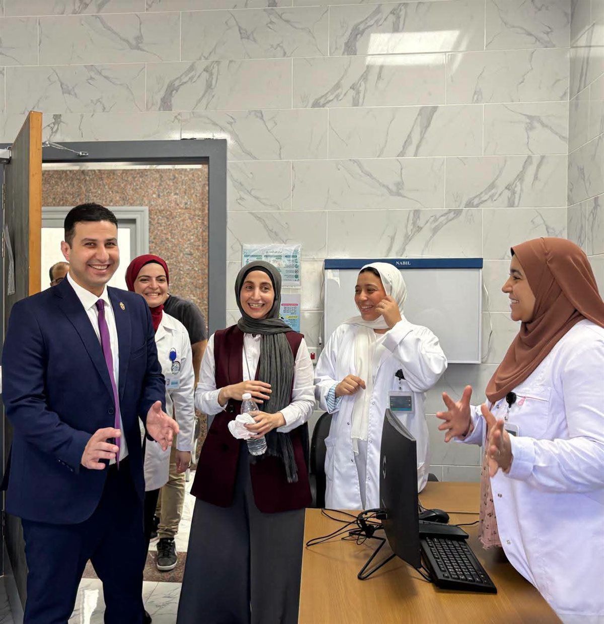 جانب من جولة مدير الفرع، فيتو