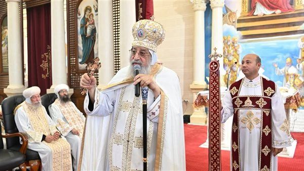 البابا تواضروس يترأس قداس رسامة كهنة جدد في دير الأنبا بيشوي