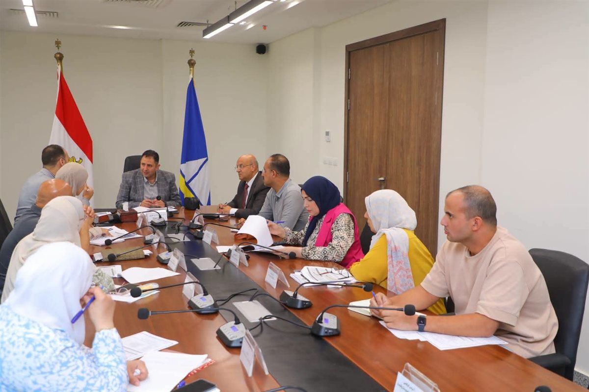 محافظ دمياط يوجه بالإسراع في إنهاء إجراءات تقنين أراضي الدولة