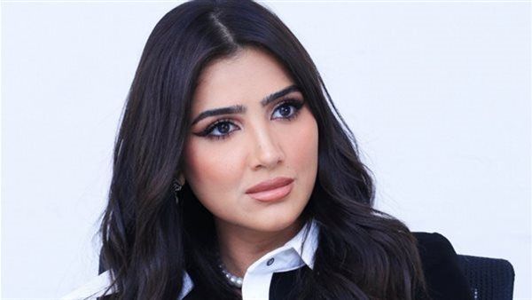 بعد عودتها من اليونان، مي عمر تستعد لمسلسلها الجديد "جميلة جبران"