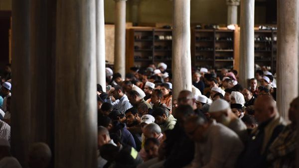 من السنة النبوية، الإفتاء تحذر من التخلف عن صلاة الجمعة لمن وجبت عليه