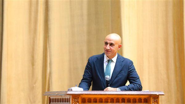 التعليم تستعد للعام الدراسي الجديد.. زيادة عدد أيام الدراسة إلى 183 يومًا.. الانتهاء من مناهج البكالوريا وإعلانها خلال أيام.. واستلام الكتب خلال اليوم الأول
