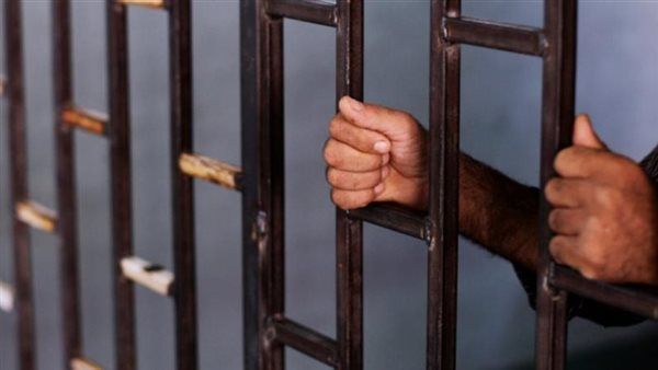 متهمة بقتل زوجها أمام النيابة: ضيق علينا وأنفق أمواله على المخدرات