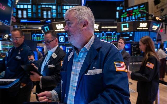 الأسهم الأمريكية تستقر قبيل نتائج إنفيديا وسط ترقب التضخم والفائدة
