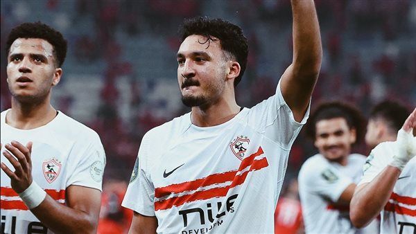 مصدر بالزمالك: أحمد شريف غاضب من توظيفه جناحا ويطلب فرصة للعب بمركزه الأساسي