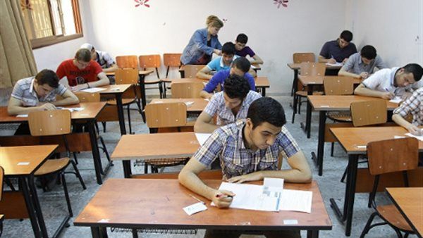 خبير تربوي يكشف سر قرار التعليم تغيير نظام الامتحانات في الثانوية العامة والبكالوريا