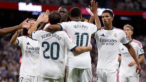 بثلاثية خلال 10 دقائق، ريال مدريد يكتسح ملقا في الشوط الأول