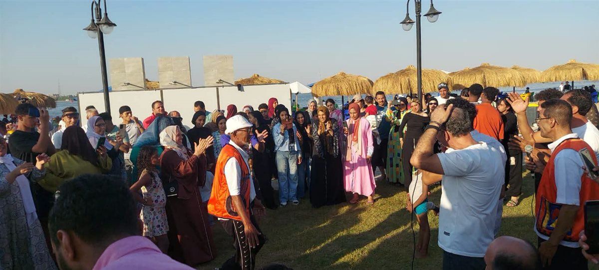 جانب من فاعليات شارع الفن بشاطئ الفيروز بالإسماعيلية، فيتو
