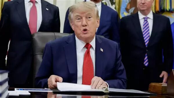 ترامب ينفي تخفيف العقوبات على إيران مقابل تنازلات نووية