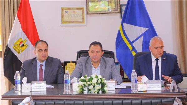 محافظ دمياط يبحث شكاوى ومطالب أهالي فارسكور