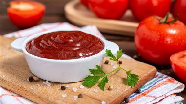 طريقة عمل الكاتشب في البيت بطعم شهي وقوام مضبوط