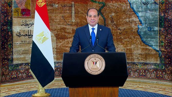 السيسي: العالم يشهد أزمات متلاحقة وإعادة رسم خرائط الإنتاج والطاقة والتكنولوجيا
