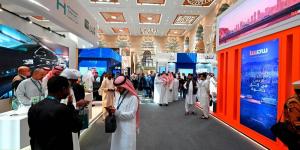 جلسات منتدى العمرة والزيارة تناقش استراتيجيات تحسين تجربة الزائر - ترند نيوز