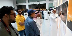38 عملا فنيا يوثق «الكون في أبهى صورة» بالدمام - ترند نيوز