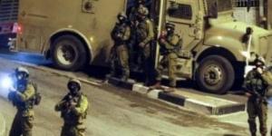 الاحتلال يقتحم مدينة نابلس ويداهم محال تجارية