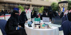 ابتكارات طلابية بجامعة القصيم تحول الحركة ومخلفات النخيل إلى حلول مستدامة - ترند نيوز