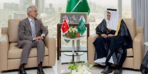السعودية وتركيا توقعان مذكرتي تفاهم في النقل والسكك الحديدية