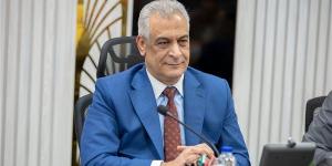 وزير الإنتاج الحربي يزور شركة أبو زعبل للكيماويات المتخصصة لمتابعة خطط التطوير والإنتاج