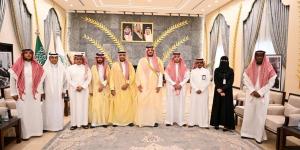 الأمير فواز بن سلطان يسلم
شهادة الامتثال لمنشآت التدريب التقني والمهني بالطائف - ترند نيوز