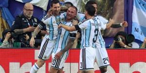 ميسي يوزع هدايا قيمة على لاعبي منتخب الأرجنتين