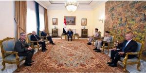 السيسي يؤكد أهمية التعاون الثلاثي القائم بين مصر واليونان وقبرص لمواجهة التحديات المشتركة