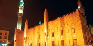 موعد أذان العشاء اليوم السبت 3 -10 -2026 في القاهرة والمحافظات