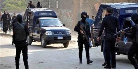 حملة
      أمنية
      تضبط
      258
      تاجر
      مخدرات
      و38
      هاربا
      من
      المراقبة
      وممارسة
      أعمال
      البلطجة