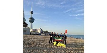 فريق الغوص نفّذ حملة بيئية لتنظيف ساحل الأبراج