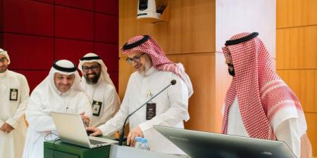 جامعة الملك عبدالعزيز تُدشّن برنامج "مسارات التعلم المرن في الذكاء الاصطناعي" بمناسبة عام الذكاء الاصطناعي 2026 - ترند نيوز