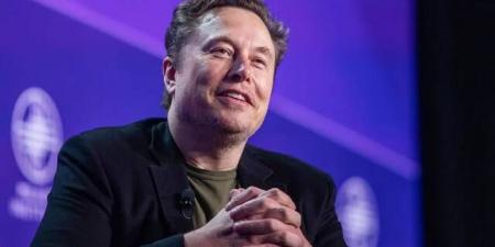 تداولات ما قبل الاكتتاب تدفع تقييم SpaceX لـ2.4 تريليون دولار