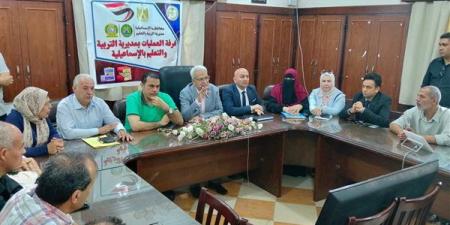 وكيل وزارة التعليم بالإسماعيلية يستقبل رؤساء لجان امتحانات الثانوية العامة
