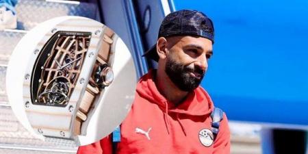 نادرة ومزيج من ألياف الكوارتز والذهب، ساعة محمد صلاح تخطف الأضواء في كأس العالم (صور)