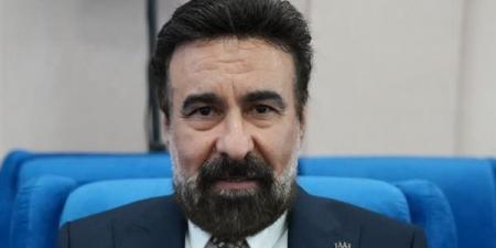 طارق الدسوقي: أقرأ عملا جديدا واستعد لعرض مسرحية الملك لير
