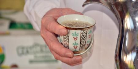 قهوة نواة تمر «البياض».. تعزز من قيمة المحاصيل الزراعية بنجران - ترند نيوز