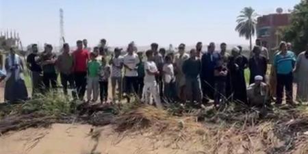 أهالي أبوتيج يوجهون رسالة لمحافظ أسيوط لإنهاء كابوس "ترعة الموت" بعد غرق 9 أطفال (فيديو)