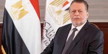 خبير مصرفي يكشف سر تثبيت البنك المركزي أسعار الفائدة