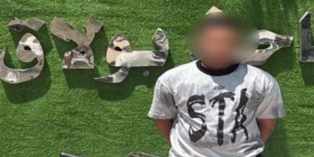 غامر بحياته من أجل اللهو، حركات استعراضية بدراجة نارية تنتهي في قبضة الشرطة ببولاق