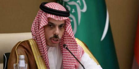 السعودية وبريطانيا تؤكدان مواصلة العمل المشترك لتعزيز الأمن والاستقرار