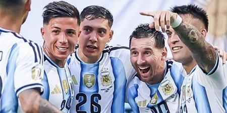 ذا صن: مارتينيز وماك أليستر يستعينان بحراسة أمنية بعد إقصاء إنجلترا من مونديال 2026