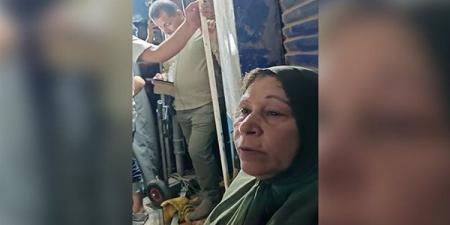 "عفش حفيدتي كان في الشقة"، شهادة مؤلمة لإحدى الناجيات من عقار زفتى المنهار (فيديو)