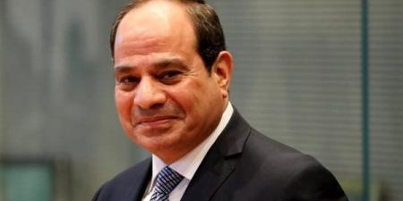 السيسي يؤكد لـ ماكرون تضامن مصر مع فرنسا إثر الحرائق التي شهدتها بعض المناطق