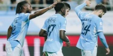 مانشستر سيتي يهزم نجوم الدوري الكوري بثلاثية وديًا بمشاركة مرموش.. فيديو