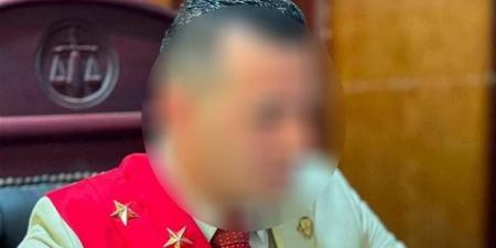 وقف محاكمة القاضي المزيف لحين الفصل في طلب الرد